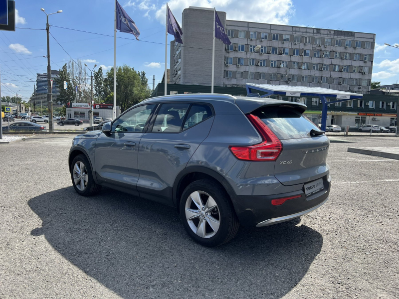 2022 Volvo XC40 Base B3(P) 2.0 М'який гібрид (бензин) Автоматична | Volvo Selekt