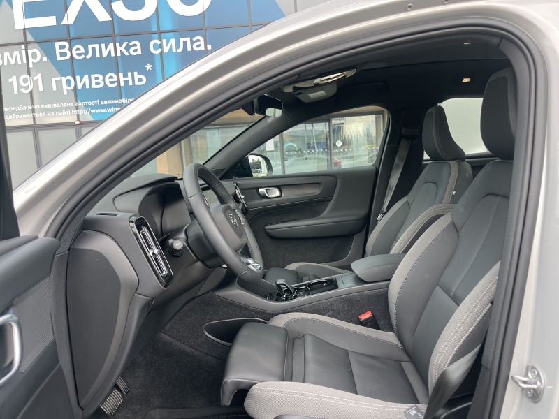 2022 Volvo C40 Pro BEV 78 кВт-год (408 к.с.) Електричний Автоматична | Volvo Selekt