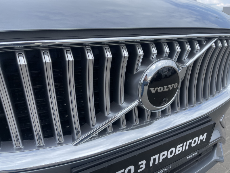 2020 Volvo XC90 Inscription B5(D) 2.0 М'який гібрид (дизель) Автоматична | Volvo Selekt