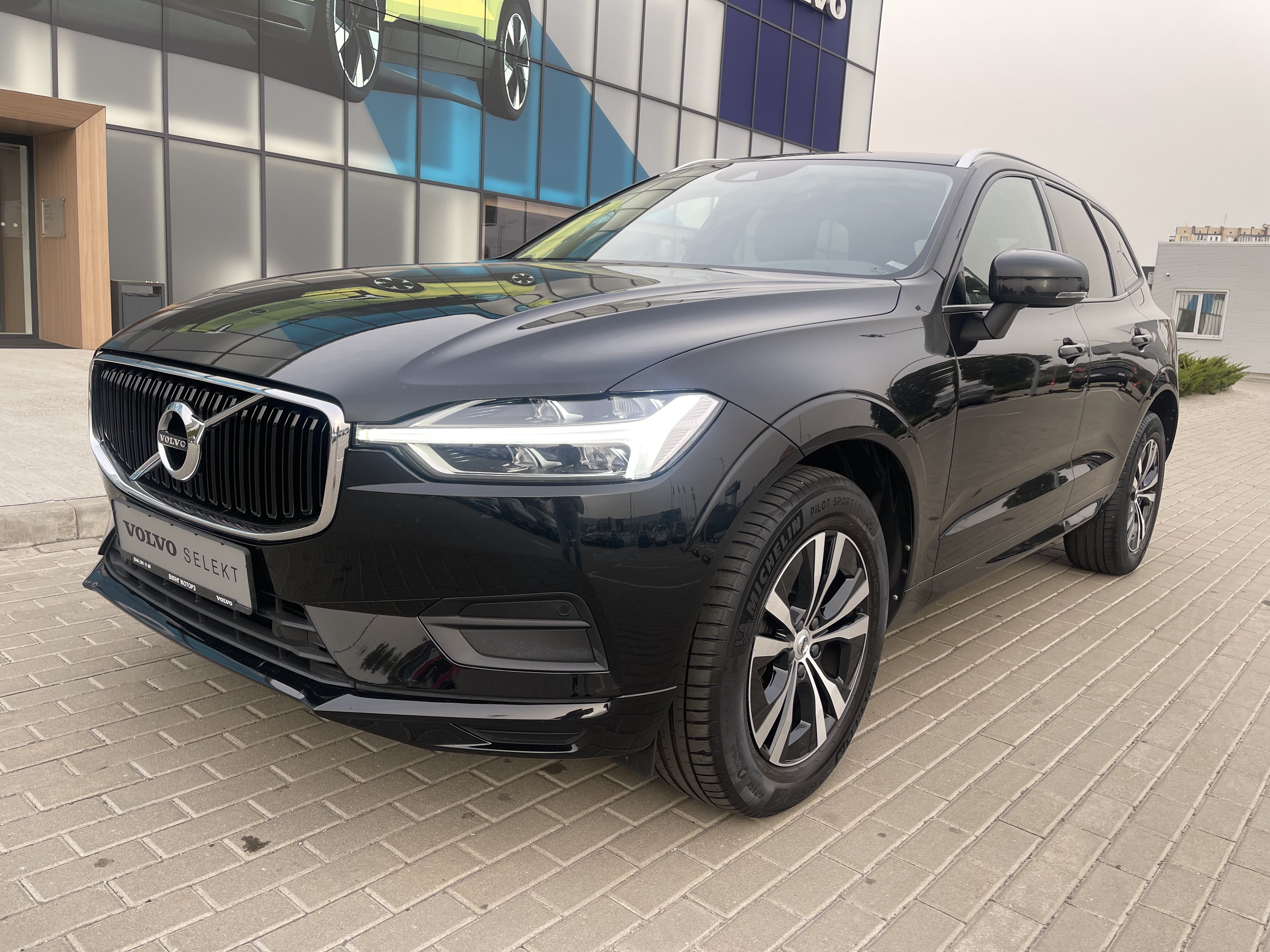 2020 XC60 Momentum